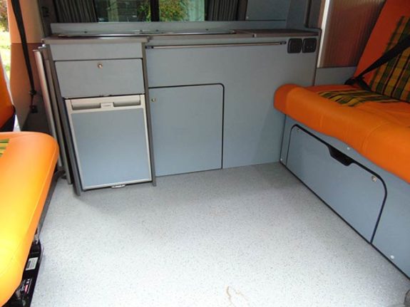 Volkswagen Transporter T5 – Camper Seating/removable table